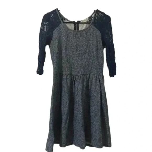 Socialite Dress Size S  - Picture 1 of 4